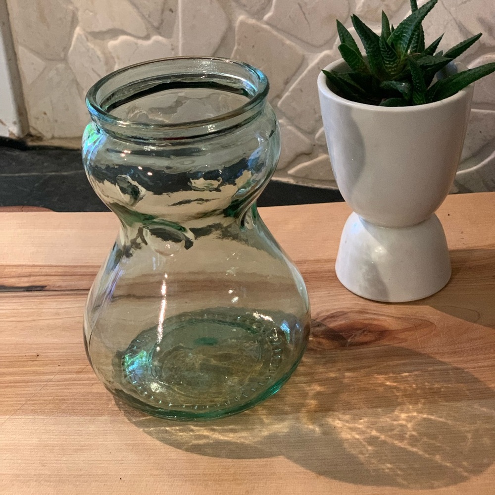 VINTAGE | Green Glass Hyacinth Vase